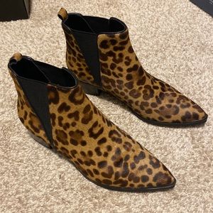 Worn once. Marc Fisher Sz 8 leopard booties